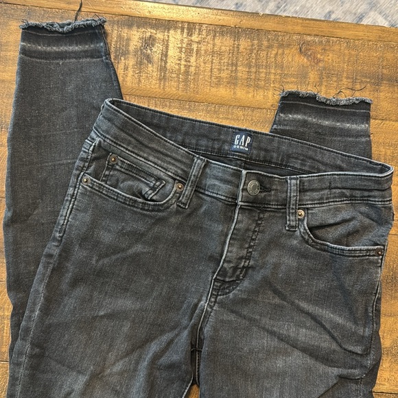 GAP Skinny Jeans Set of 3 - White, Blue and Black - Picture 5 of 13